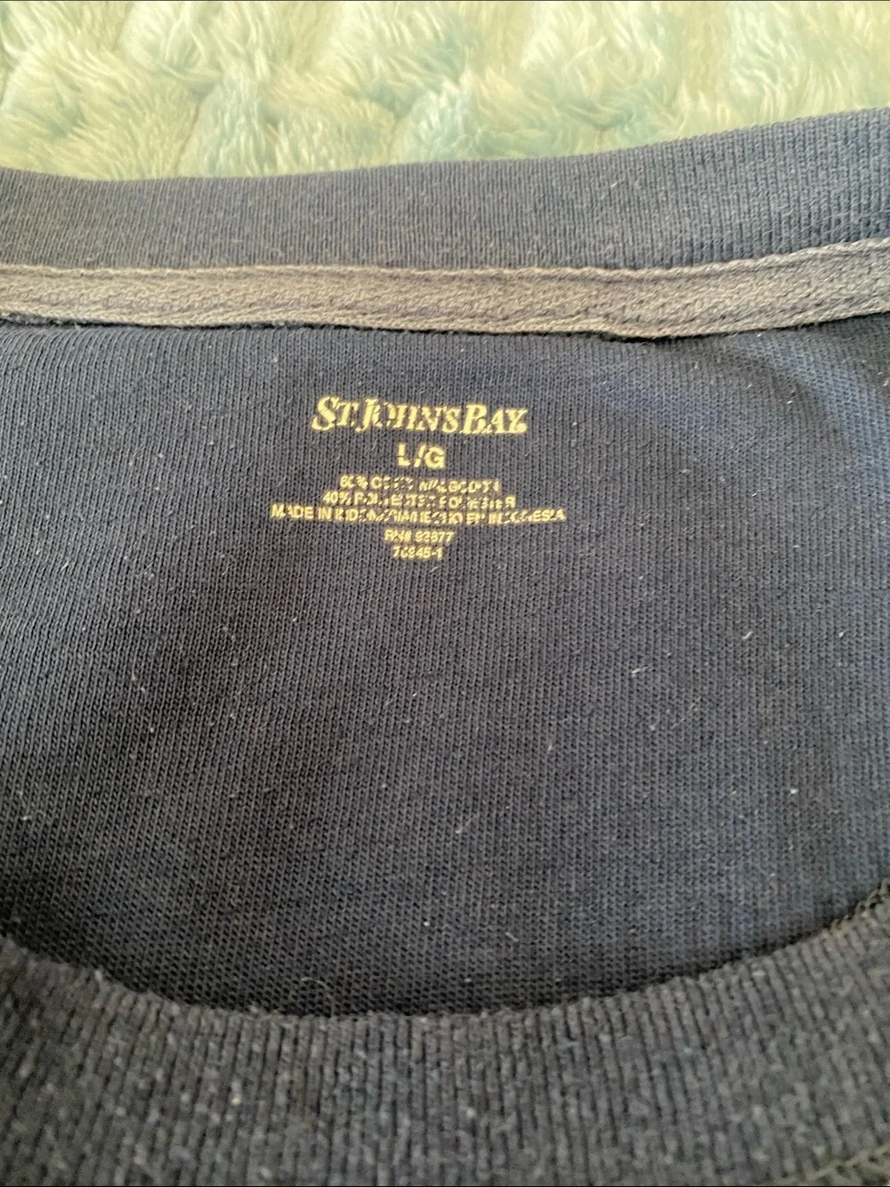 St. John's Bay men's long-sleeve waffle knit thermal shirt in a blue Sz Large